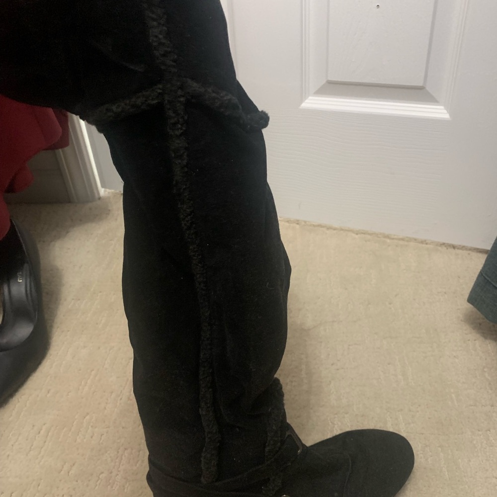 Black velvet and faux fur trim boots - 8.5 - over the knee - good condition
